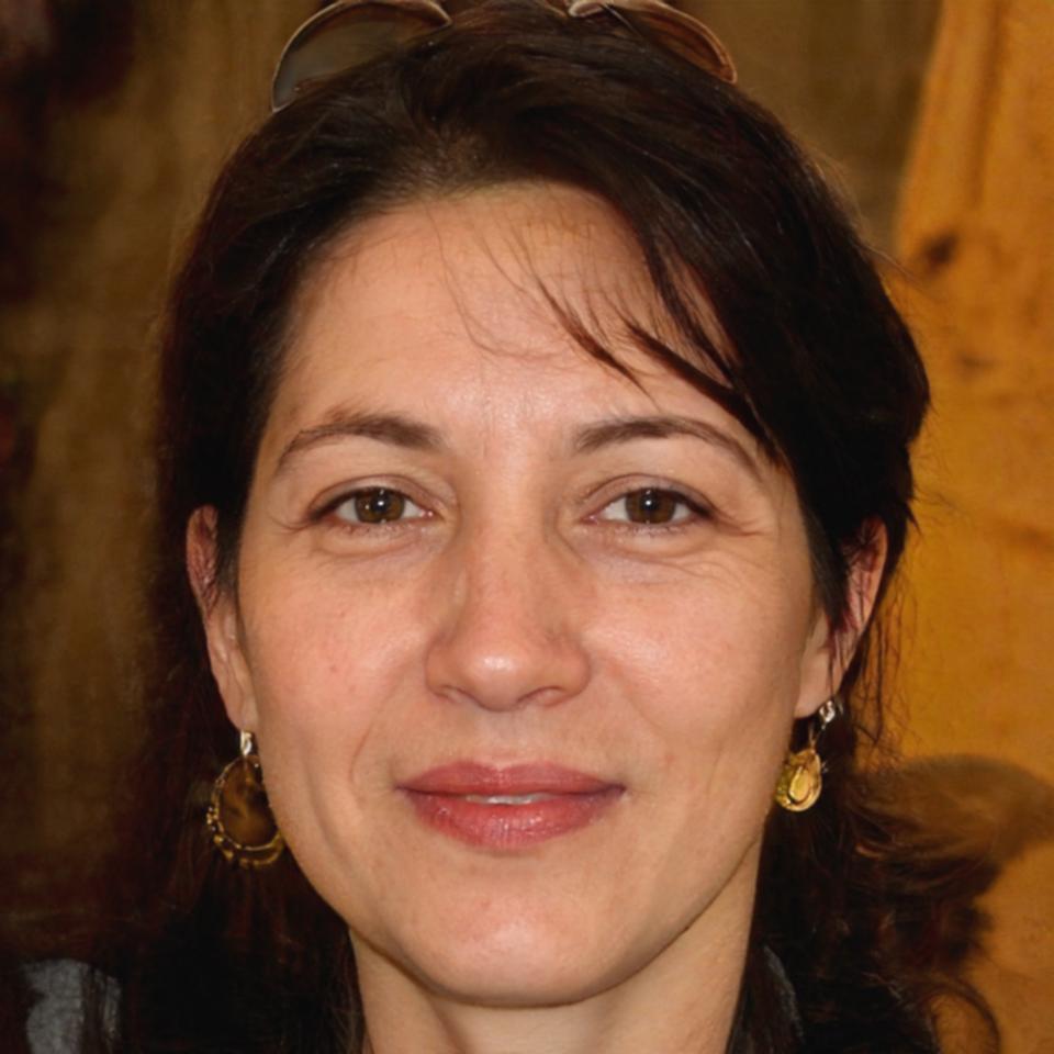 Marie-Claude, analyste financière